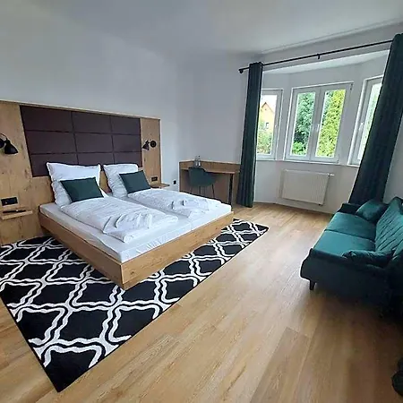 Brauereigasthof Schluesselkeller Garni Hotel 2*