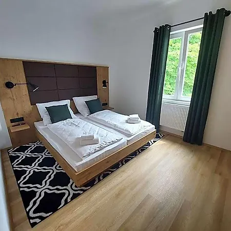 Brauereigasthof Schluesselkeller Garni Hotel 2*